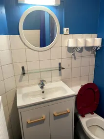 Furnished apartment with terrace and parking - Image 2