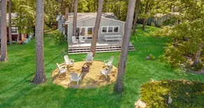 Charming Waterfront Cottage with Sunset Views - Image 2