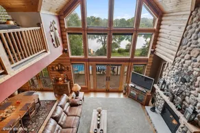 Fabulous Cabin - Image 2