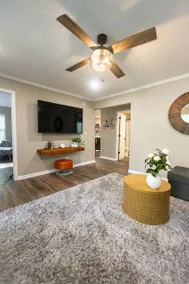 Basecamp Bungalow: Perfect Home, Central Location - Image 4