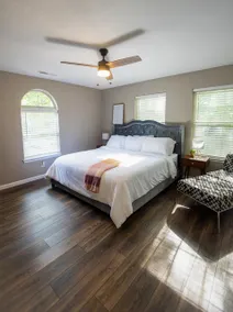 Basecamp Bungalow: Perfect Home, Central Location - Image 5