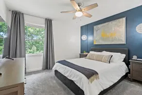 Cozy Condo * Office* Near Luxury Mall & Uptown - Image 5