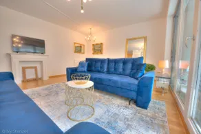 Two-room apartment in the city center with underground parking space - Image 3