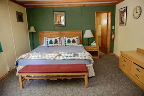 Stagecoach Stop Cabin - Image 5
