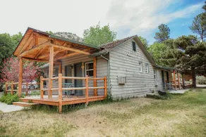 Stagecoach Stop Cabin - Image 2