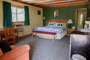 Stagecoach Stop Cabin - Image 3