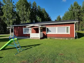 Cozy detached house on the shore of a lake - Image 4