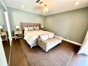 Modern 3 BR Home with Entertaining Kitchen & Patio - Image 5