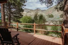 Scenic Paiute Pines Cabin right along the river! - Image 2