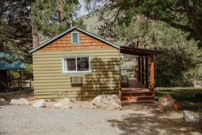 Scenic Paiute Pines Cabin right along the river! - Image 3