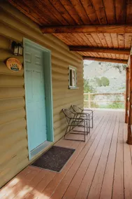 Scenic Paiute Pines Cabin right along the river! - Image 4