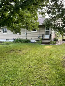 Mary Ann's Up North - Image 5