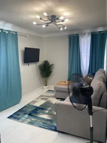 Modern Luxe Escape 2 | 1-BR in Central Location - Image 2
