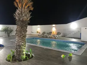 Beautiful villa with pool in tourist area - Image 4