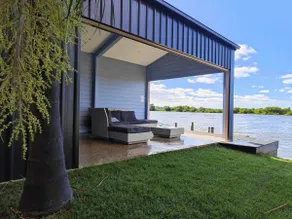 River Life - Holiday Home with Secluded Riverbank - Image 3