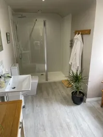 Country Clock house apartment in tranquil setting - Image 4