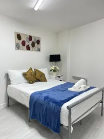 Wharf Inn Premier Apartment Central Manchester - Free Private Parking - Image 3