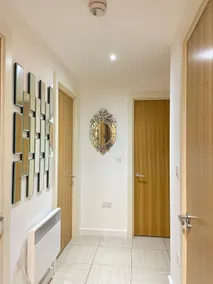 Wharf Inn Premier Apartment Central Manchester - Free Private Parking - Image 2