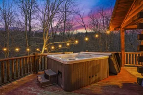 Secluded Cabin w/Hot Tub + Fire Pit| Hocking Hills - Image 2