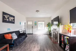 Classic two bedroom home in portland proper - Image 2