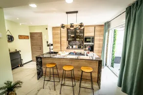 Modern apartment in downtown Bizkaia - Image 2