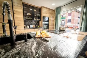 Modern apartment in downtown Bizkaia - Image 3
