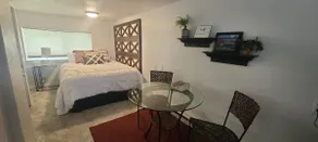 Stomping Ground Studio. Quaint upstairs unit - Image 3