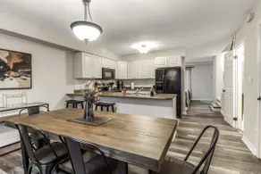 Modern 3br 3 ba house near downtown w/ amenities - Image 3