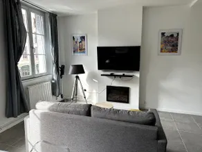 Apartment with terrace in Le Puy - Image 4