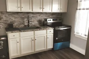Great location Close to downtown, - Image 4