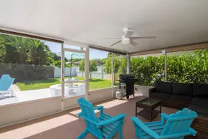 Central Vero House 6/3 with Heated Pool - Image 4