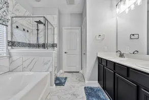 Cozy Home away | 20 Mins to Omni PGA Frisco! - Image 5