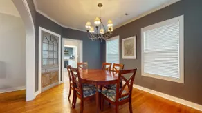Spacious 3 Bedroom, 2 bathroom home with parking. - Image 2