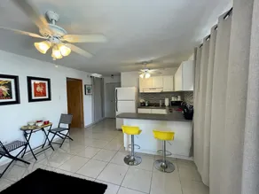 Clean & bright, fully A/C 1-BR Near Airport - Image 5