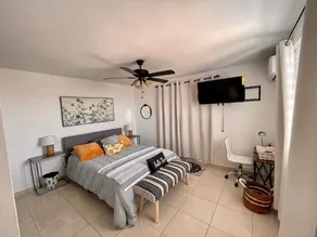 Clean & bright, fully A/C 1-BR Near Airport - Image 2
