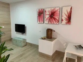 Loft 3 minutes away from bus and train station - Image 5