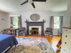 Mary's Place ❤ Bright 3BR with deck/private yard - Image 3