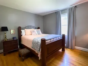 Mary's Place ❤ Bright 3BR with deck/private yard - Image 4