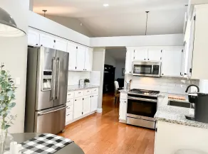 Relaxing 3 bedroom 2 bath in South Yuba City. - Image 5