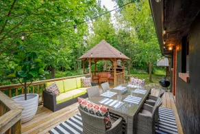 UrbanChalet: Secluded 20Acres W/Pizza Oven+Firepit - Image 3