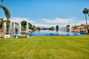 Tropical Paradise in Garden Lakes! - Image 2