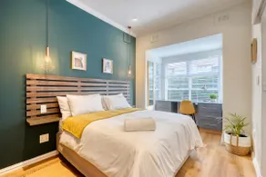 Charming 1 or 2 Bedroom Serviced Apartment + Pool - Image 2
