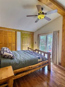Cozy cabin on creek with hot tub/sauna! - Image 5