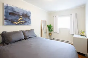 Trendy downtown apartment near restaurants/bars - Image 4