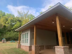 1-Bedroom Bungalow in Jacksonville - Image 3
