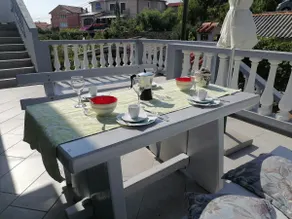 Spacious & sunny apartment :) - Image 3