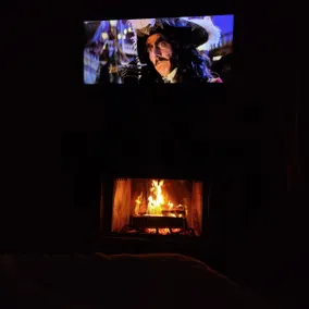 Lovely 1-Bedroom condo with indoor fireplace! - Image 3