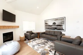 ⁑Westside Luxury⁑Park Access✔Patio✔Large Groups✔ - Image 3
