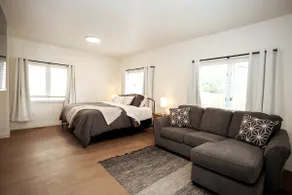 ⁑Westside Luxury⁑Park Access✔Patio✔Large Groups✔ - Image 4