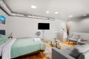 Spacious Loft | Near Gaslamp & Little Italy | DTSD - Image 5